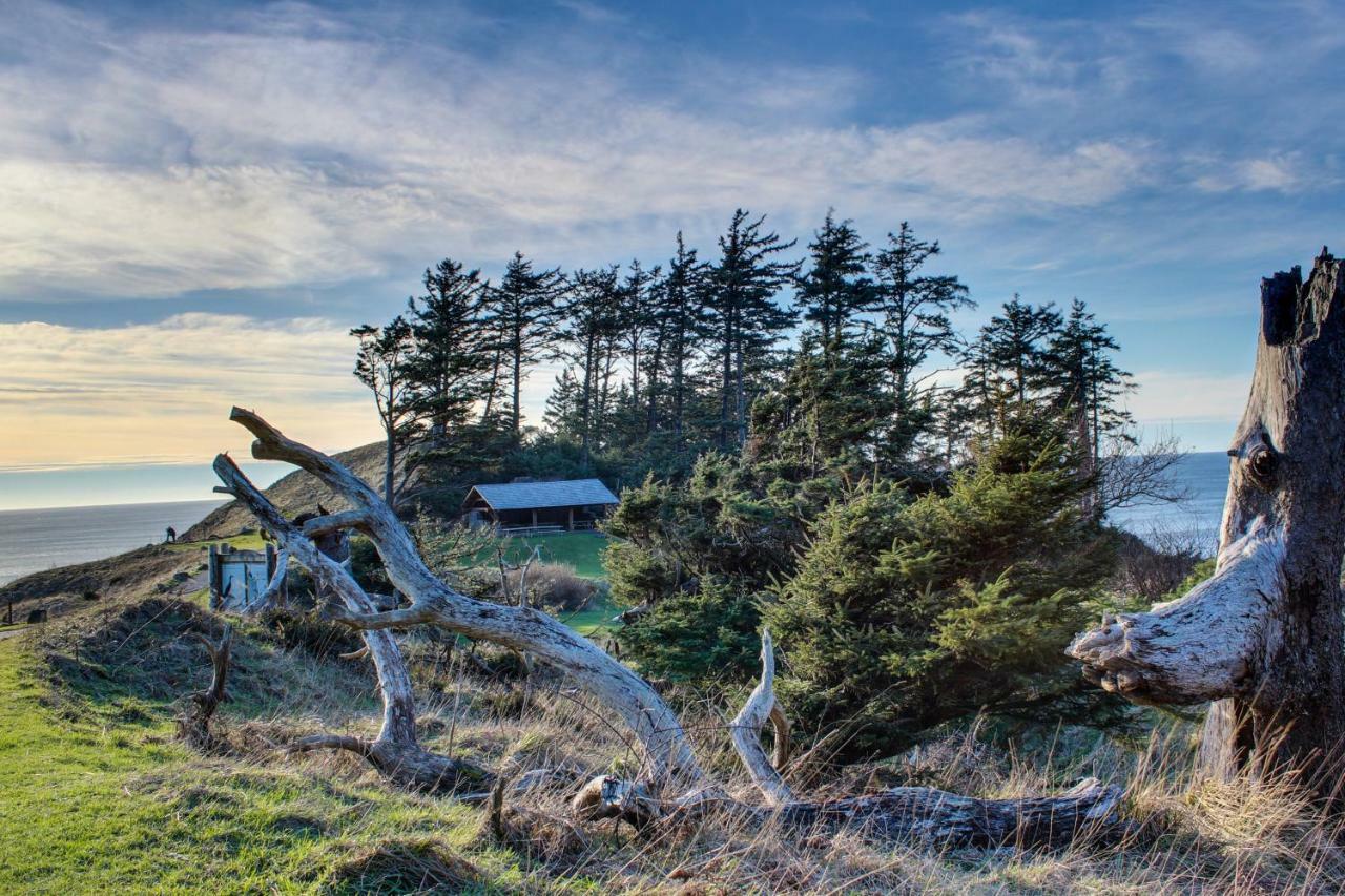 Beaches Inn | Puffins Place Cabana Cannon Beach Exterior photo