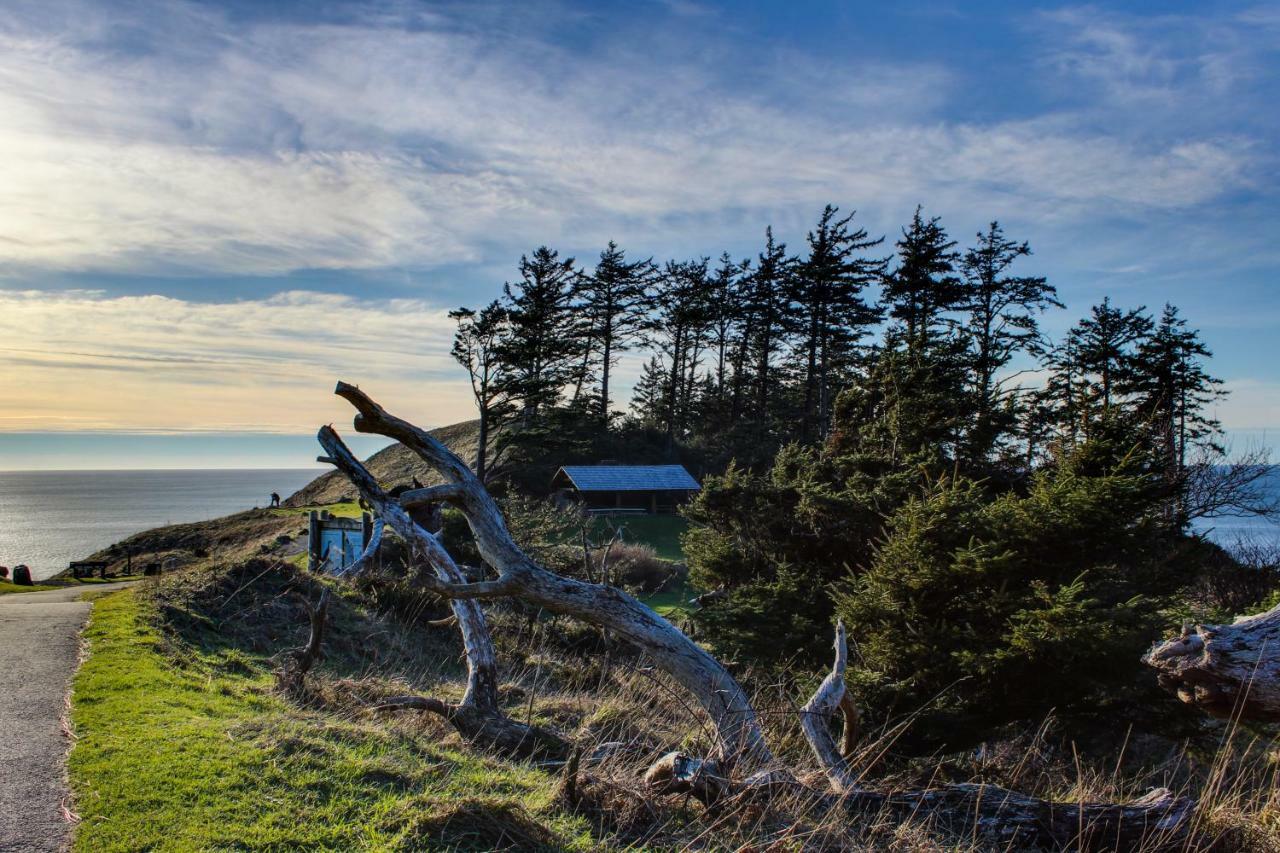 Beaches Inn | Puffins Place Cabana Cannon Beach Exterior photo